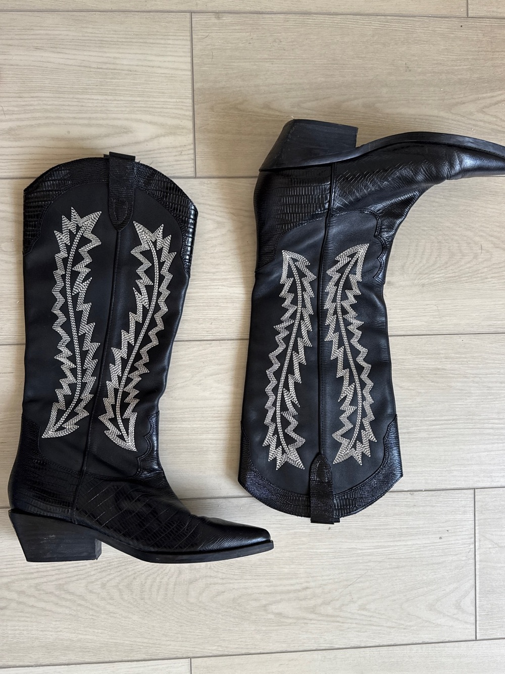 MARC FISHER COWGIRL BOOTS